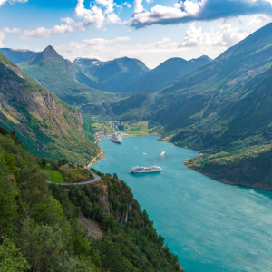 Yachting in Norwegian Fjords: An Exquisite Maritime Experience
