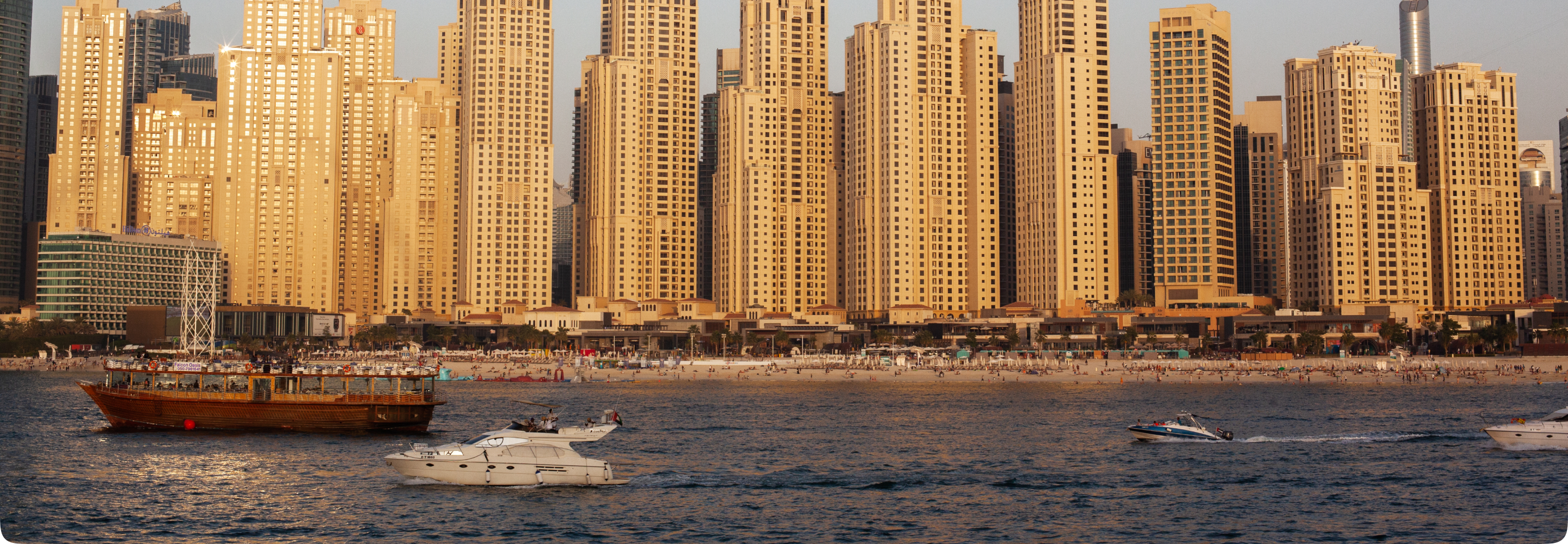 Why Rent a Yacht in Dubai?