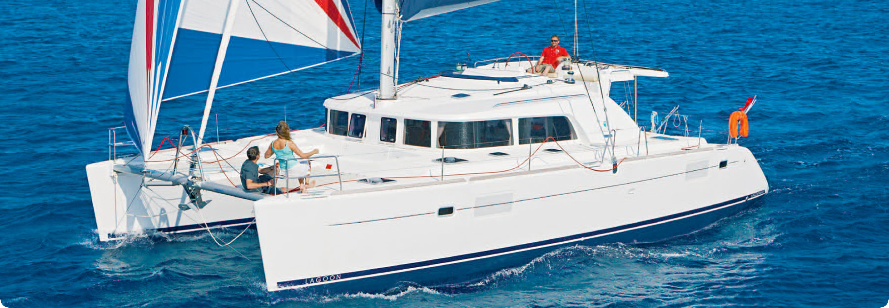 Lagoon 440 - a surprisingly spacious catamaran for your adventures