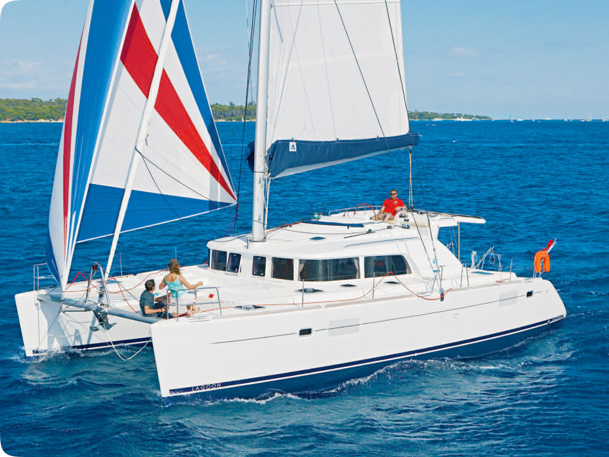 Lagoon 440 - a surprisingly spacious catamaran for your adventures