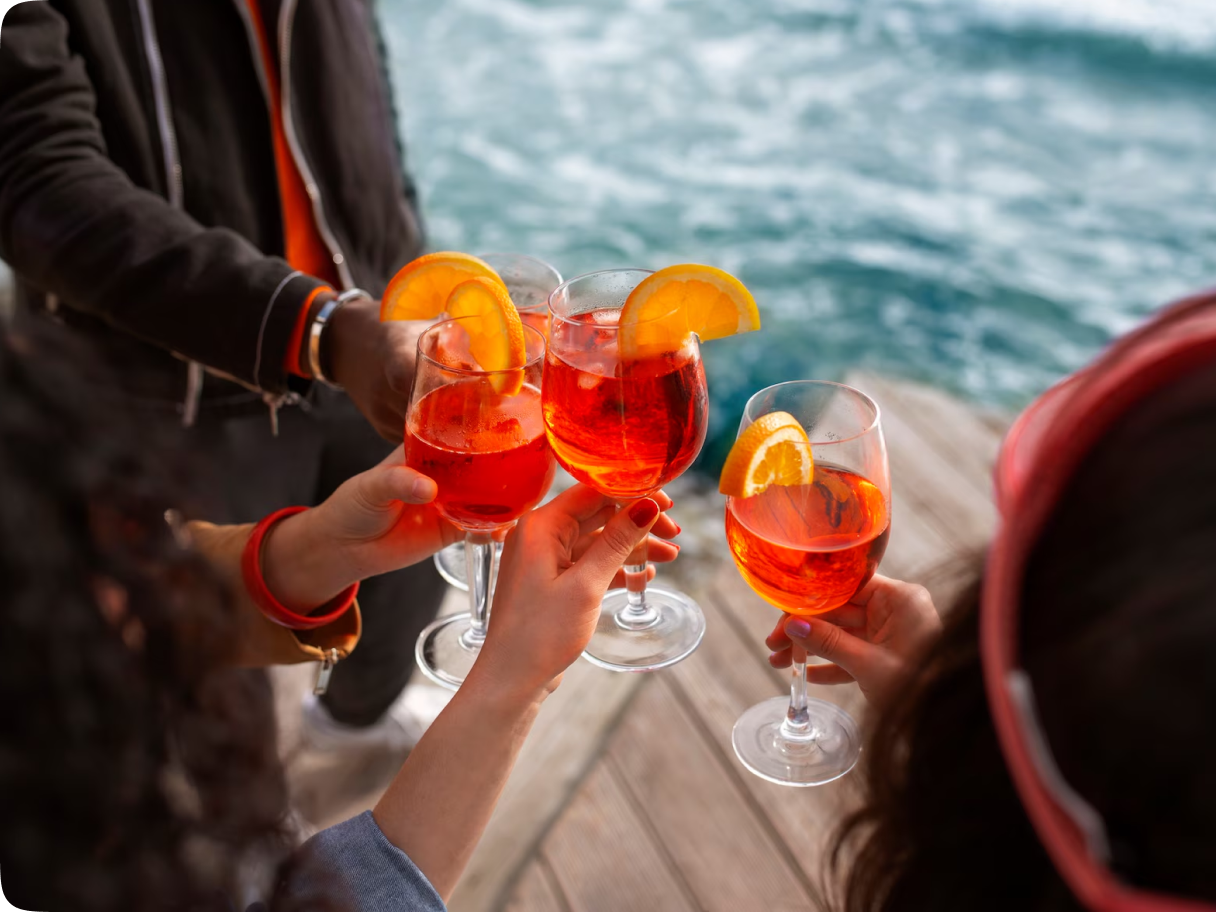 Yacht Charter Must-Haves: Indulge in the Finest Cocktails by the Sea